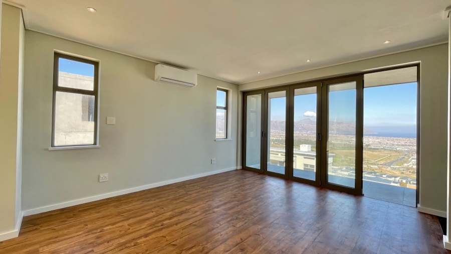 7 Bedroom Property for Sale in Fairhaven Country Estate Western Cape
